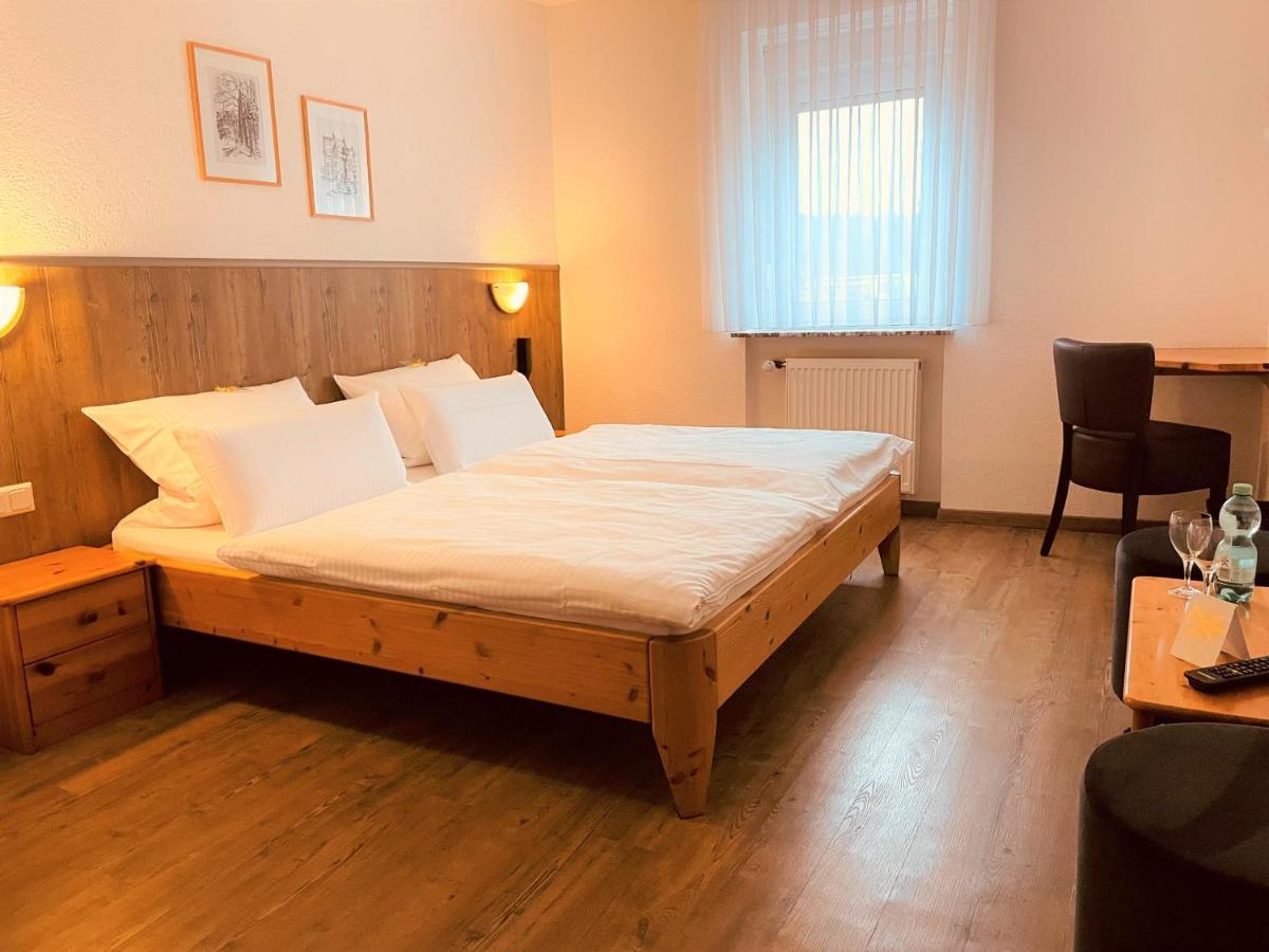 Hotel Orthwein -Kostenfreie Parkplaetze- Cölbe Dış mekan fotoğraf