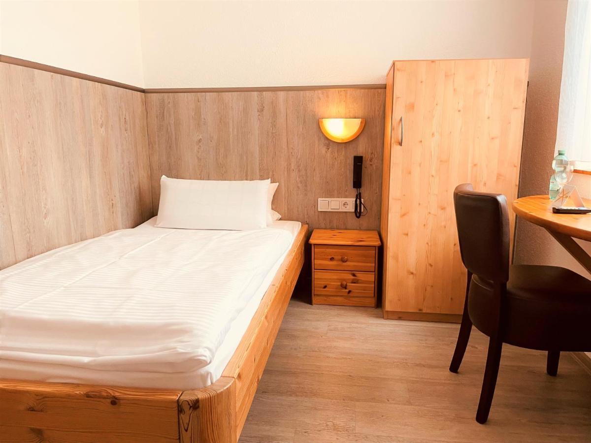 Hotel Orthwein -Kostenfreie Parkplaetze- Cölbe Dış mekan fotoğraf