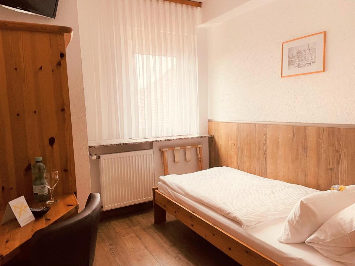 Hotel Orthwein -Kostenfreie Parkplaetze- Cölbe Dış mekan fotoğraf