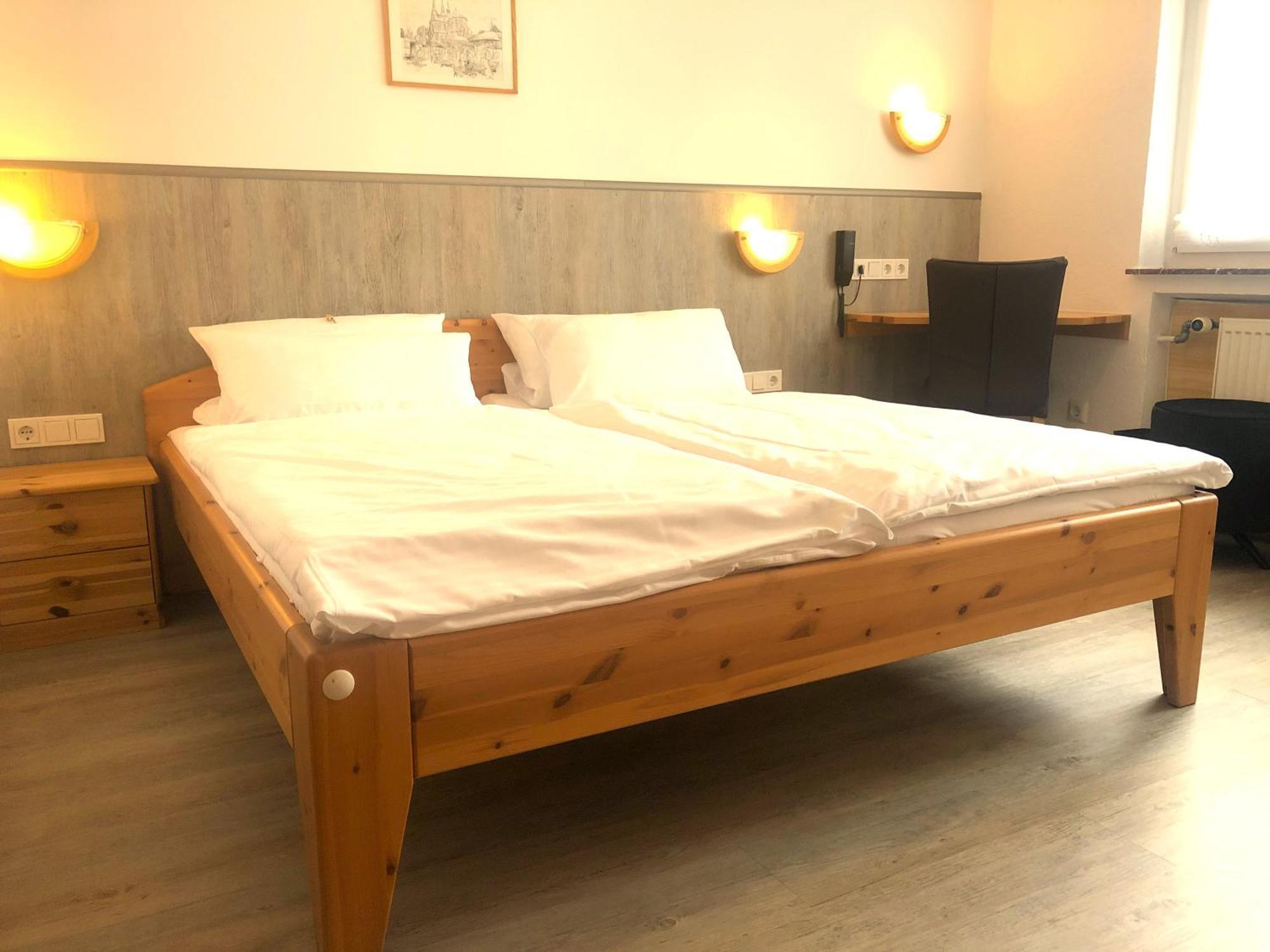 Hotel Orthwein -Kostenfreie Parkplaetze- Cölbe Dış mekan fotoğraf